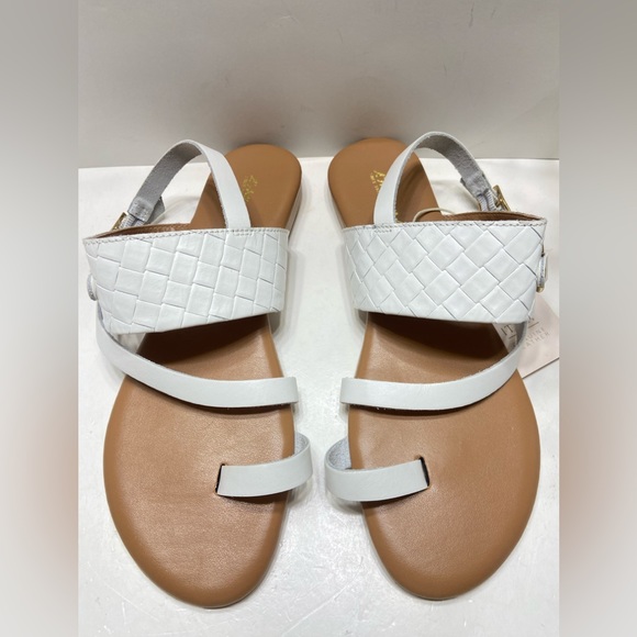 NEW L'artigiano Lucchese Women’s Toe Loop Sandals White Made in Italy Size 7.5 - Picture 2 of 8